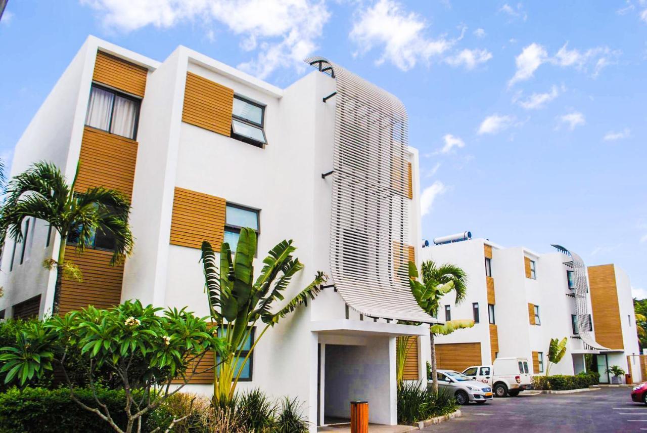 Cap Ouest Luxury Beachfront Flic en Flac Luaran gambar