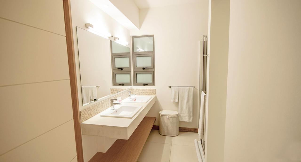 Cap Ouest Luxury Beachfront Flic en Flac Luaran gambar
